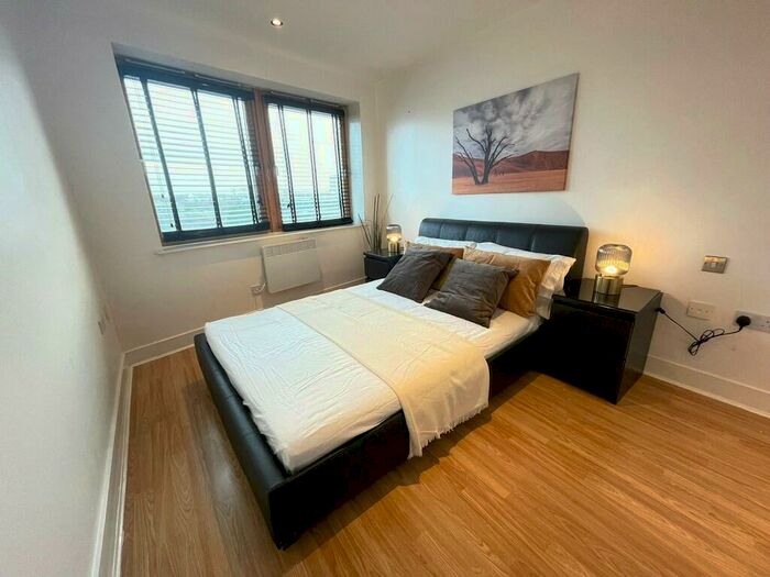 1 Bedroom Apartment To Rent In Clarence House, The Boulevard, Leeds, LS10