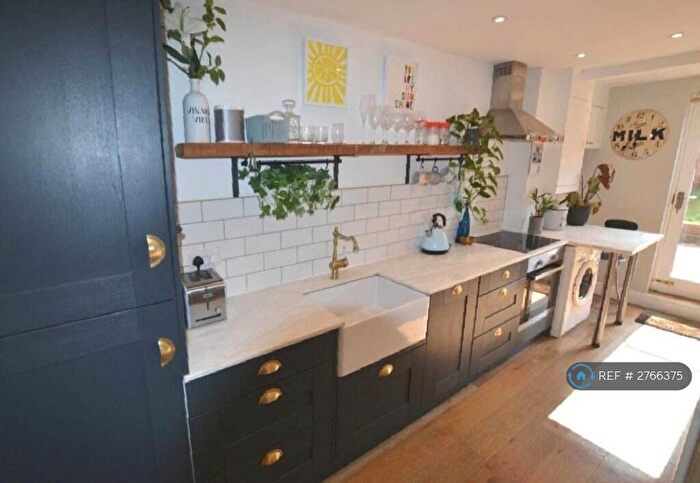 1 Bedroom Flat To Rent In South Street, Reading, RG1