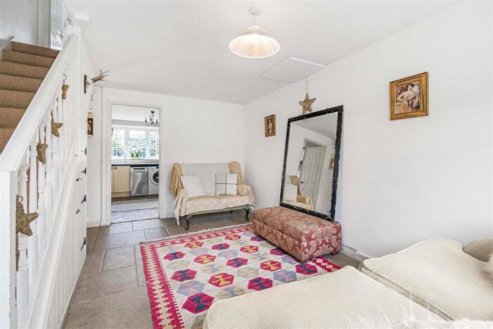 2 Bedroom Cottage To Rent In Black Bull Lane, Fencott, Kidlington, OX5