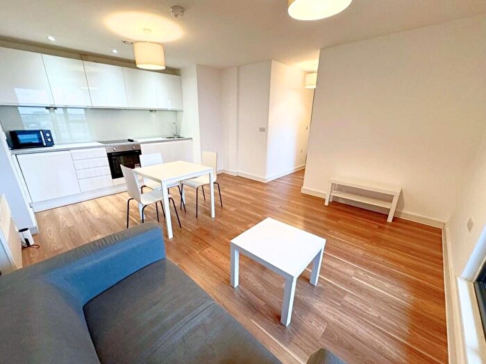 1 Bedroom Apartment To Rent In Wolstenholme Square, Liverpool, Merseyside, L1