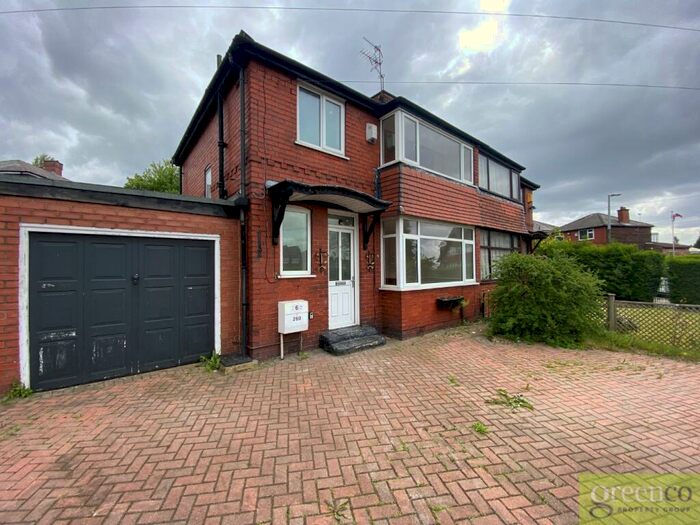 3 Bedroom Semi-Detached House To Rent In Langworthy Road, Pendleton, Salford, M6
