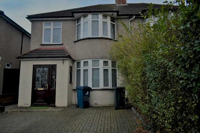 3 Bedroom Semi-Detached House To Rent In Greenford Road, Greenford UB6