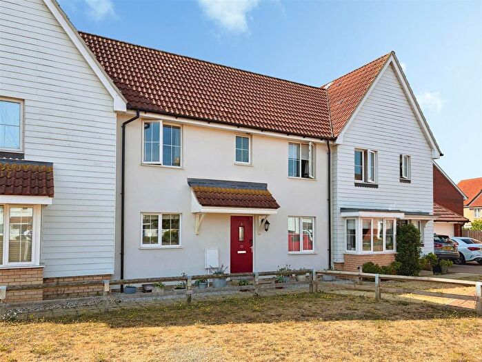 3 Bedroom Terraced House For Sale In Larch Way, Red Lodge, IP28