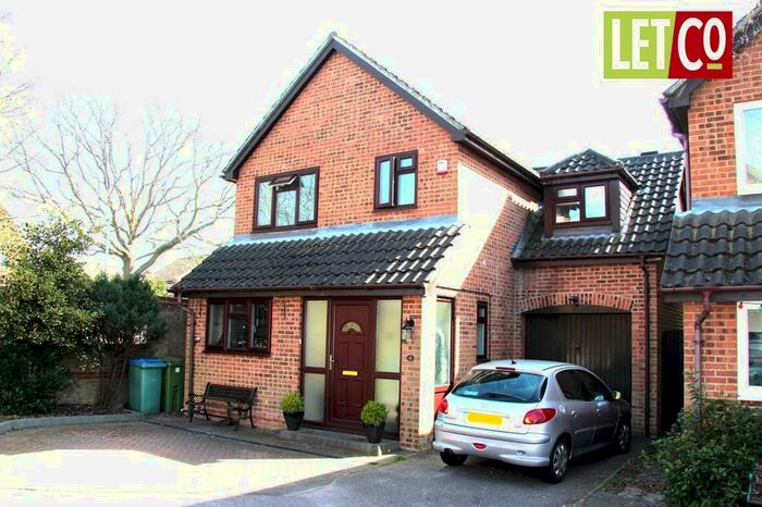 3 Bedroom Detached House To Rent In Moorland Close, Locks Heath, SO31