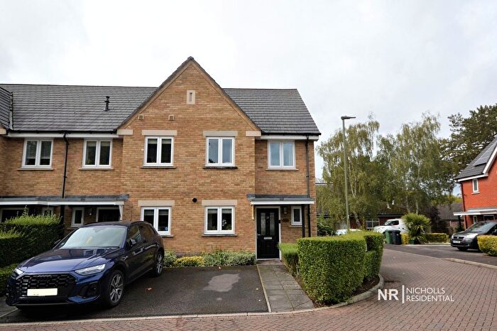 2 Bedroom Property For Sale In Farmside Place, Epsom, Surrey, KT19