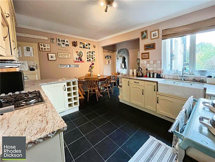 3 Bedroom Terraced House For Sale In Clarendon Road, Shanklin, Isle Of Wight, PO37