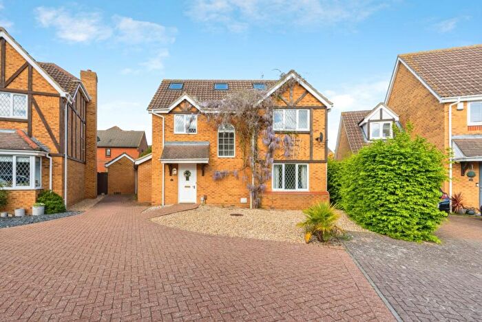 5 Bedroom Detached House For Sale In Easby Abbey, Bedford, Bedfordshire, MK41