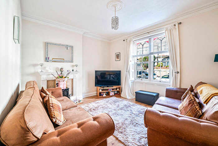 2 Bedroom Flat For Sale In Upper Church Road, Weston Super Mare - Near Beach, BS23