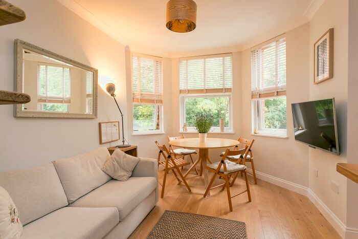 1 Bedroom Flat To Rent In Leigham Vale, London, SW16