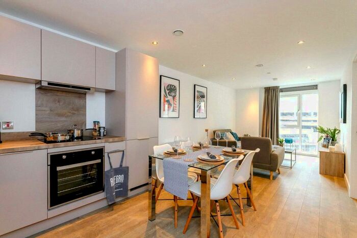 1 Bedroom Property To Rent In Exchange Square, The Priory Queensway, Birmingham, B4