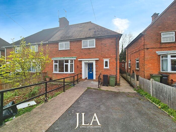 4 Bedroom Semi-Detached House To Rent In Aylestone Lane, Wigston, LE18