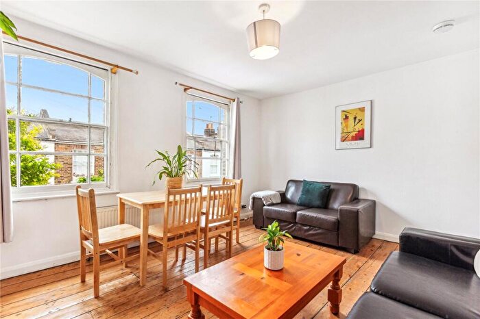 3 Bedroom Terraced House To Rent In Mitford Road, Islington, N19