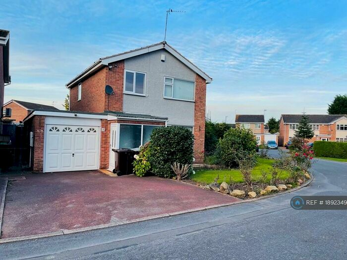 3 Bedroom Detached House To Rent In Tynedale Close, Nottingham, NG8