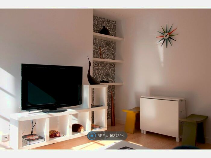 2 Bedroom Flat To Rent In Davidge House, London, SE1