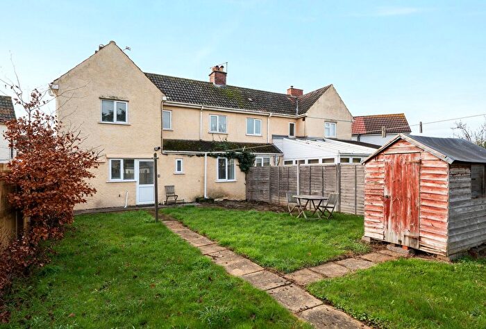 2 Bedroom Flat For Sale In Moordell Close, Yate, Bristol, Gloucestershire, BS37
