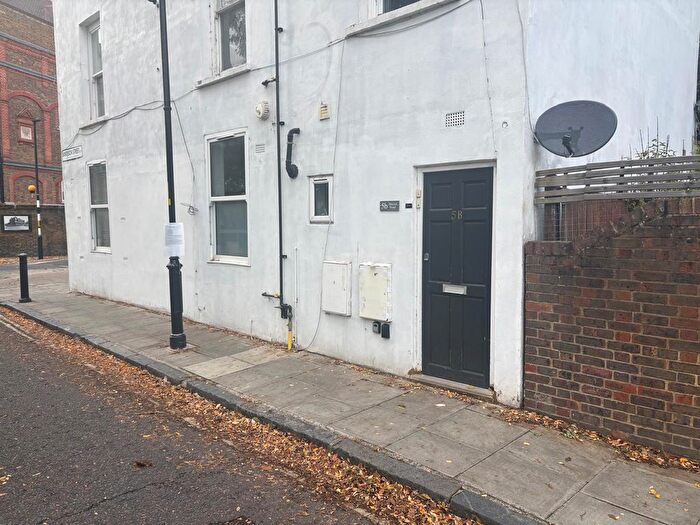 2 Bedroom Flat To Rent In Maxted Road, London, SE15