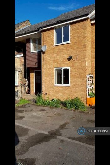 2 Bedroom End Of Terrace House To Rent In Sandpiper Court, Sandy, SG19