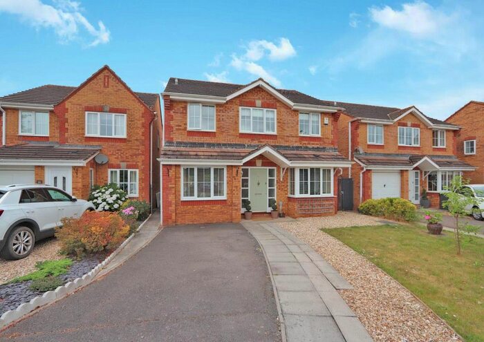 4 Bedroom Detached House To Rent In Siskin Chase, Cullompton, EX15