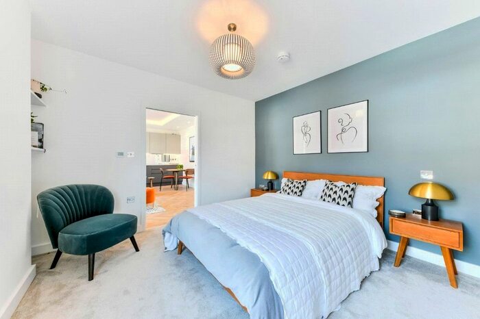 2 Bedroom Flat To Rent In Premier House, Gogmore Lane, Chertsey, Surrey KT16