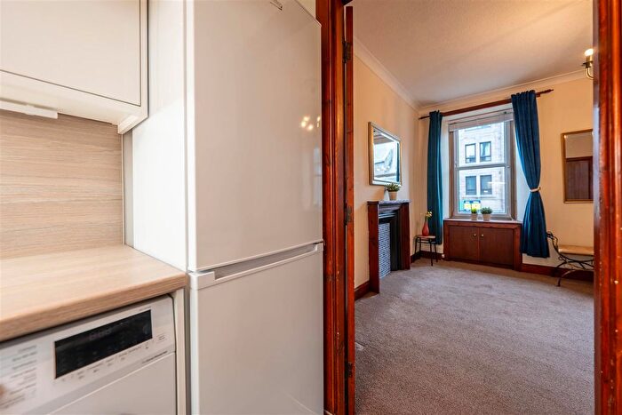 1 Bedroom Flat For Sale In South Street, Perth, PH2