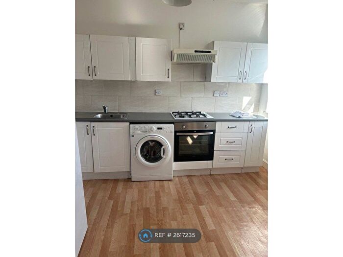 1 Bedroom Flat To Rent In Lower Clapton Road, London, E5