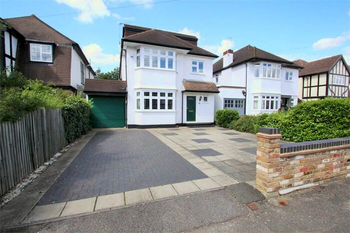 5 Bedroom Detached House To Rent In Tudor Way, Hillingdon, Middlesex, UB10