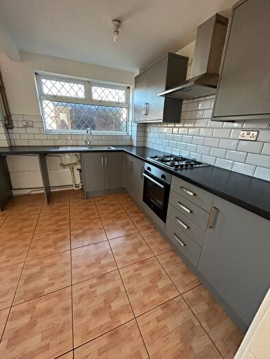 3 Bedroom End Of Terrace House To Rent In Hallam Road, New Ollerton, NG22