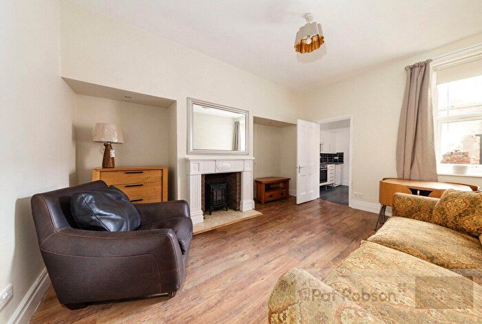 2 Bedroom Apartment To Rent In Ashleigh Grove, Jesmond, Newcastle Upon Tyne, NE2