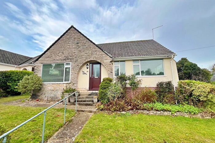 3 Bedroom Detached Bungalow To Rent In Broadstone, BH18
