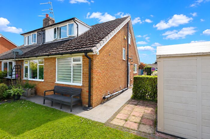 3 Bedroom Bungalow For Sale In Tennyson Avenue, Warton, Preston, PR4