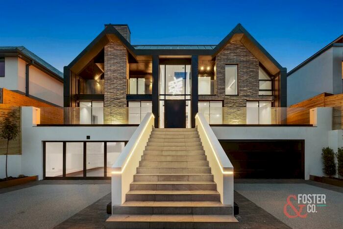 5 Bedroom Detached House To Rent In Hill Brow, Hove, BN3