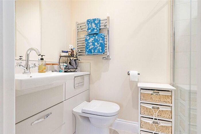 3 Bedroom Detached House For Sale In Redcliffe Place, Tunbridge Wells, Kent, TN2