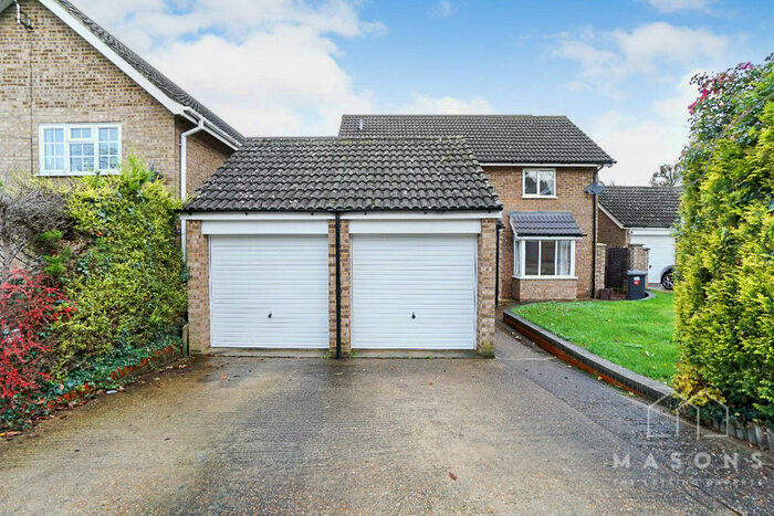 4 Bedroom Detached House To Rent In Chase Hill Road, Arlesey, SG15