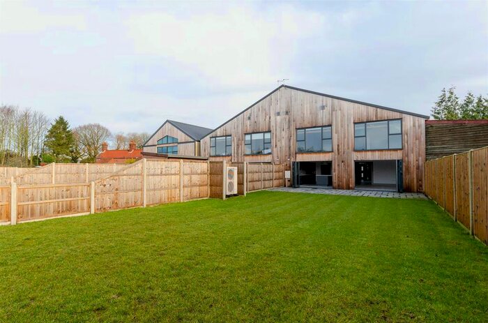 5 Bedroom Barn Conversion To Rent In Heath Road, Hockering, Dereham, NR20