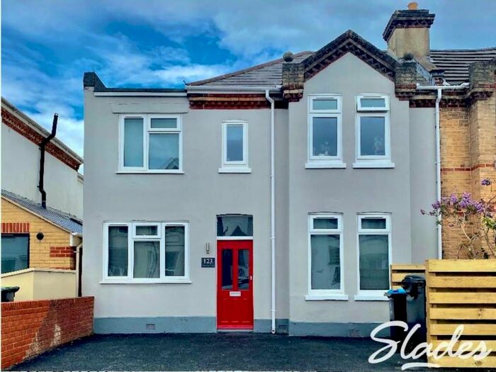 Studio To Rent In Parkwood Road, Southbourne, Bournemouth, BH5