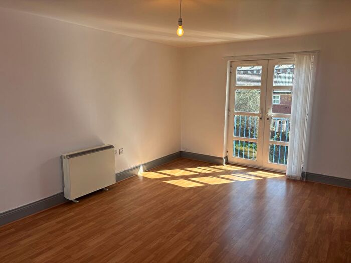 2 Bedroom Flat To Rent In Lord Street, Wirral, CH41