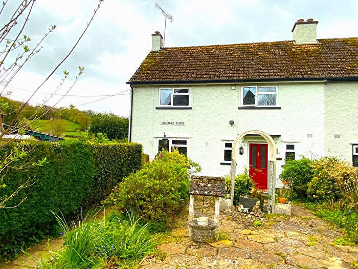 3 Bedroom End Of Terrace House For Sale In Orchard Close, Abergavenny, NP7