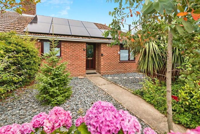 2 Bedroom Bungalow For Sale In Newsons Avenue, Mutford, Beccles, Suffolk, NR34