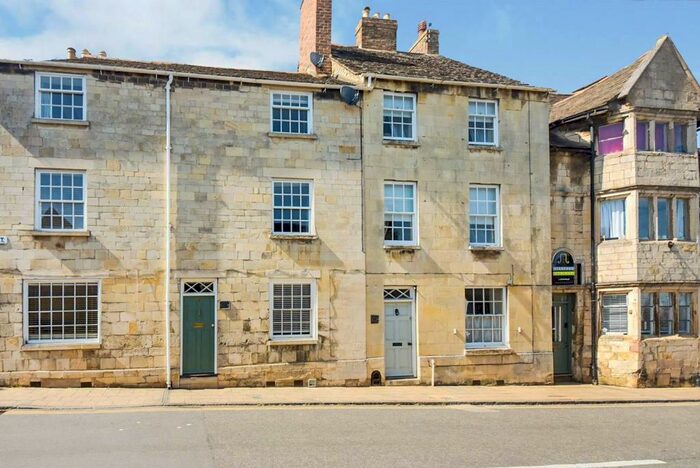 2 Bedroom House To Rent In St. Leonards Street, Stamford, PE9