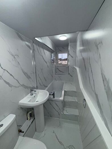 1 Bedroom Flat To Rent In Main Street, Glasgow, G69