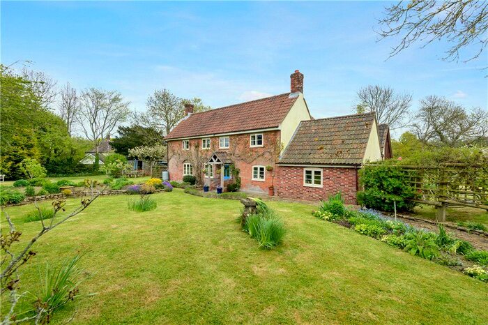 4 Bedroom Detached House For Sale In Hermitage, Dorchester, Dorset, DT2