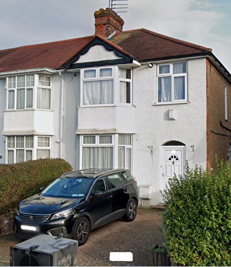 1 Bedroom Flat To Rent In Berkeley Road, London, NW9