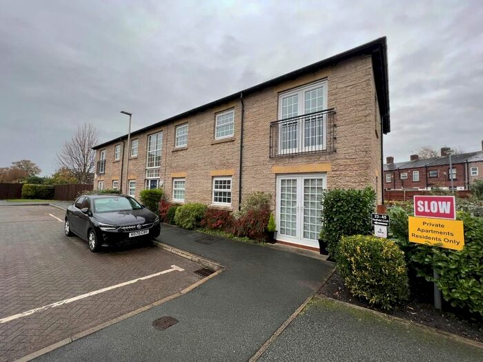 2 Bedroom Flat To Rent In Redfield Croft, Leigh, WN7