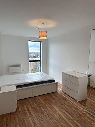 1 Bedroom Flat To Rent In Cross Green Lane, Aire, LS9