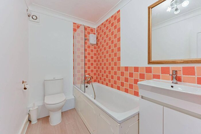 1 Bedroom Flat To Rent In Ramsden Road, Nightingale Triangle, London, SW12