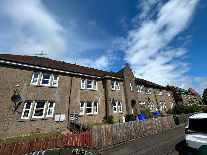 2 Bedroom Flat To Rent In Scotts Street, Raploch, Stirling, FK8