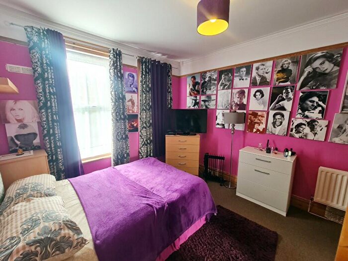 1 Bedroom Flat For Sale In Chatsworth Road, Charminster, Bournemouth, BH8