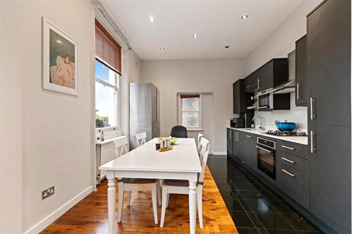 2 Bedroom Apartment For Sale In Fellows Road, Belsize Park, NW3
