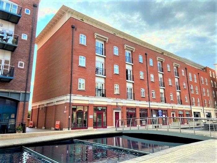 2 Bedroom Flat To Rent In Waterside, Dickens Heath, Shirley, B90