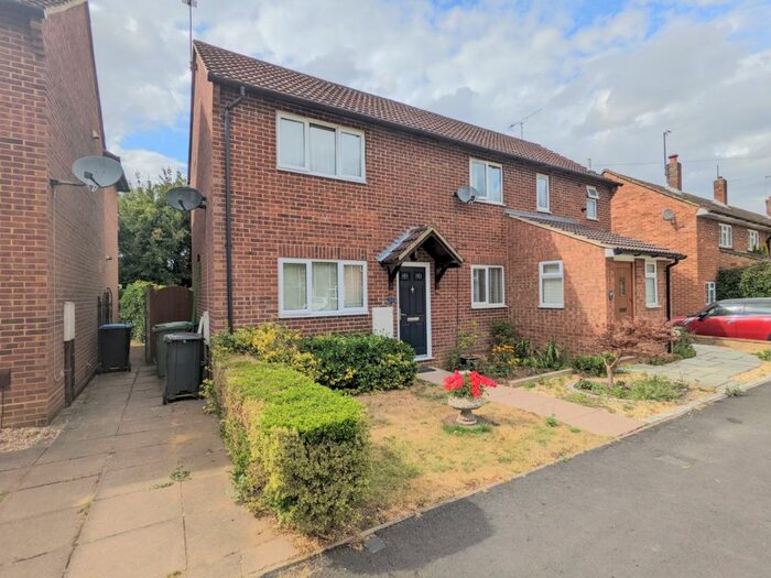 1 Bedroom End Of Terrace House To Rent In Austins Mead, Bovingdon, Hemel Hempstead, Hertfordshire, HP3